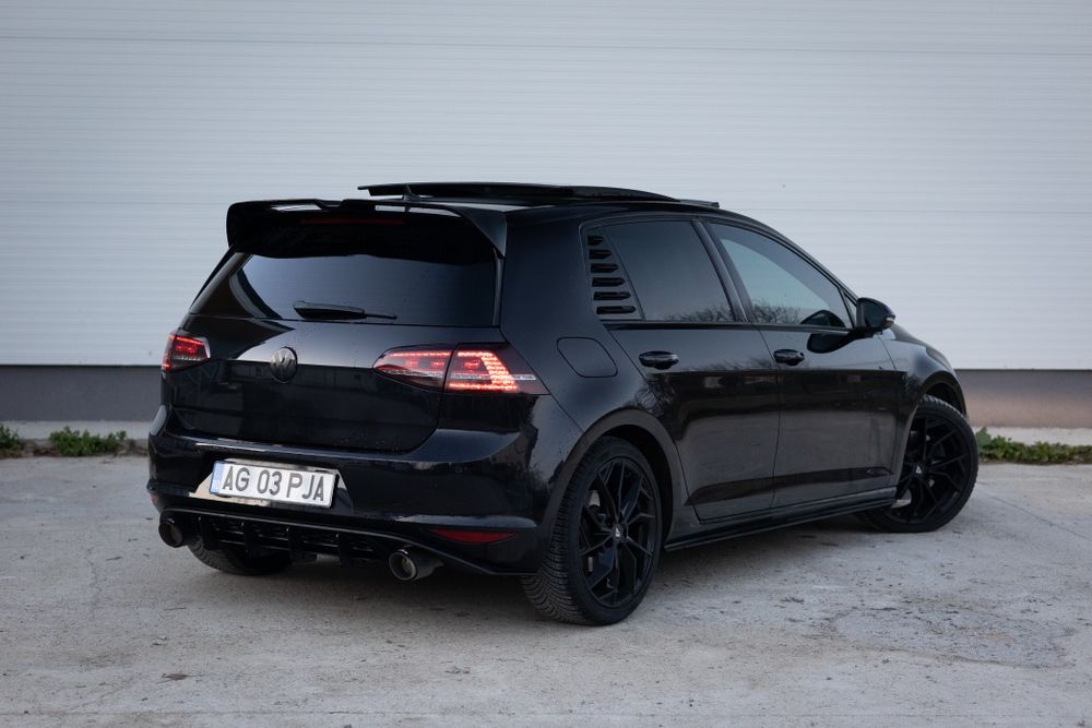 Vw Golf 7 GTD 2.0 Tdi 184 cp FrontAssist/LaneAssist/Acc/Panoramic