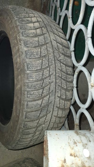 Set 4 anvelope second hand 215/60/R16,pret 150 lei tot setul.