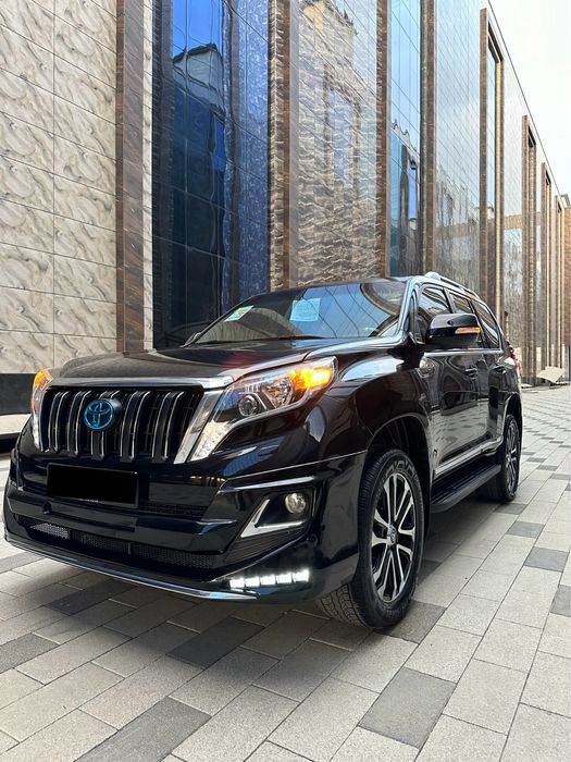 Tayota Land Cruiser Prado 150