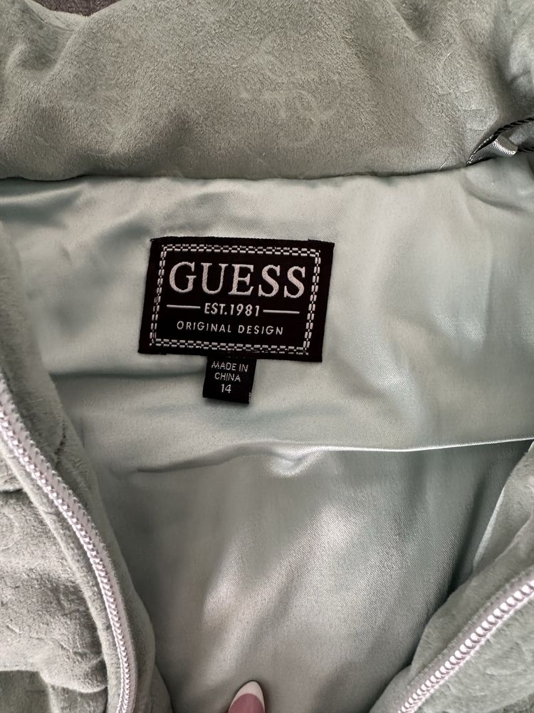 Нов пролетно-есенен елек Guess