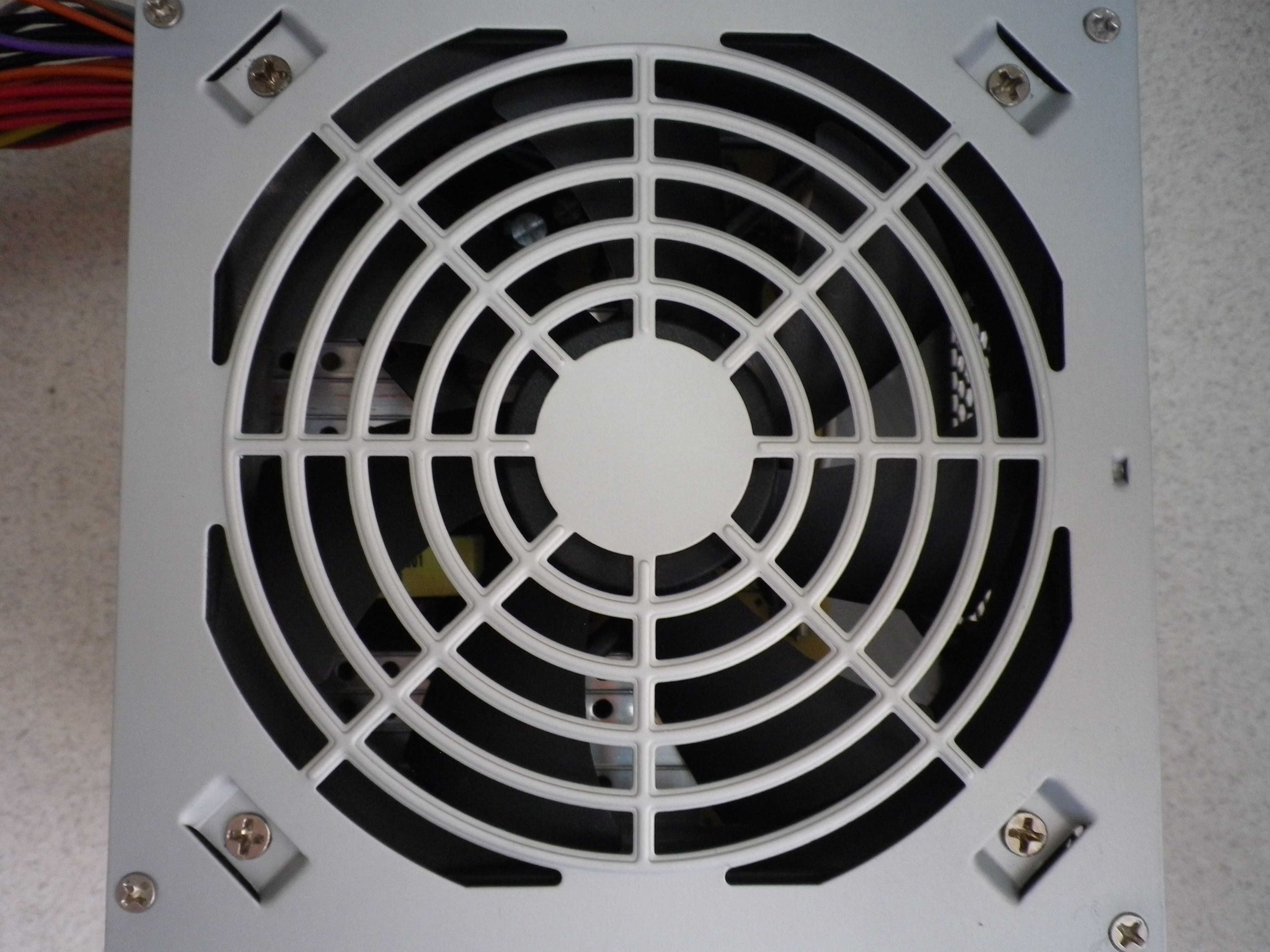Захранване за компютър Delux 250W