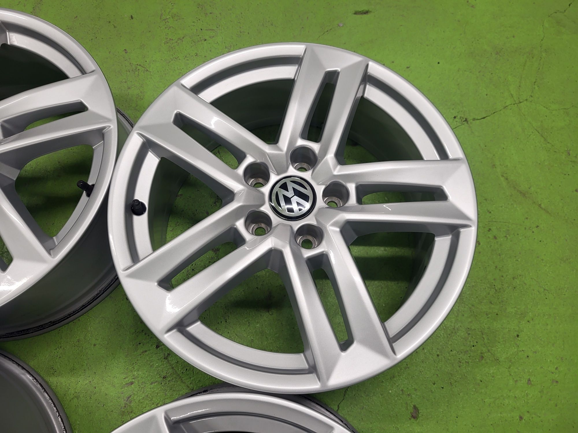 17 5x112 Vw Golf 5 6 7 Touran Caddy Passat 5х112