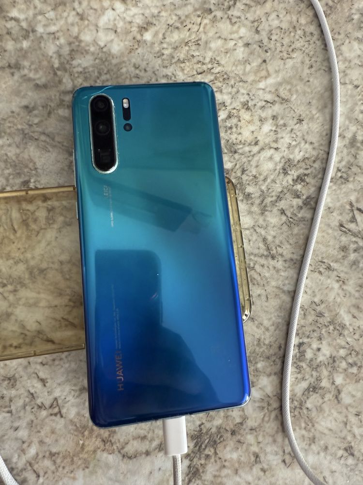 P30 pro и NOVA 10 pro на huawei