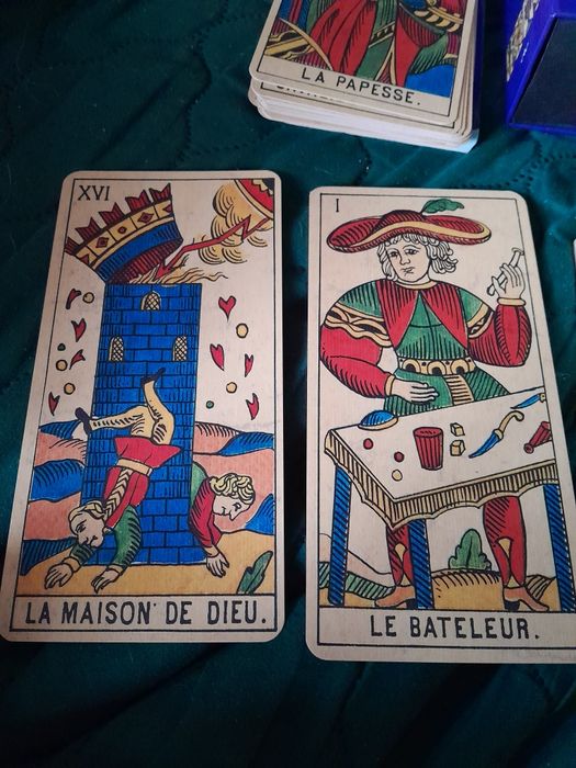 Rar Tarot de Marsilia format GIGANT,editie limitata,de colectie+CARTE