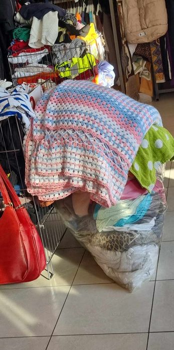 Дрехи втора употреба на килограм  3лв.