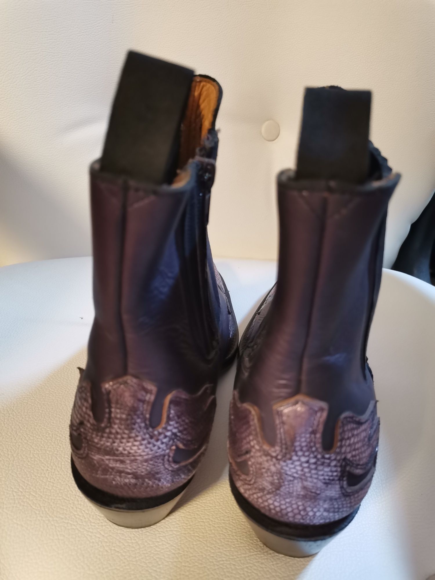 Botine din piele stil ciocate deosebite. Unicat!