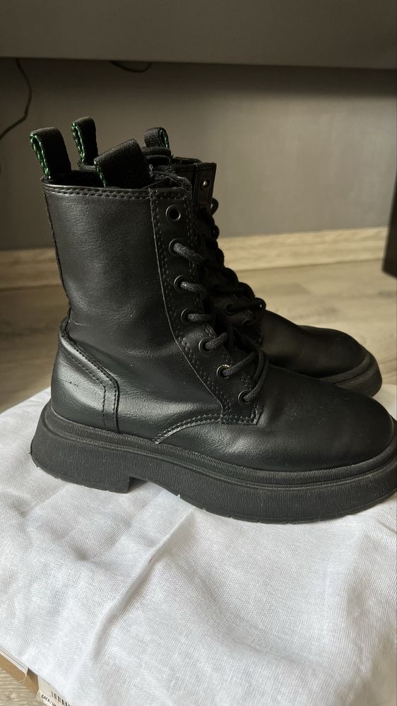 Продам ботинки ZARA на девочку