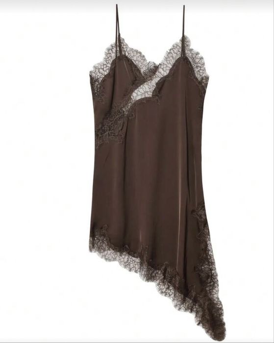 Рокля по модел на Зара