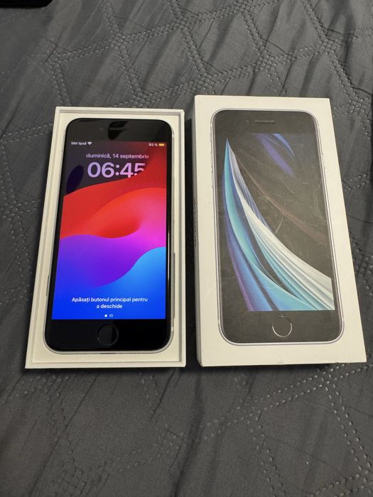 Iphone SE 2020 128GB - 75% Bateria