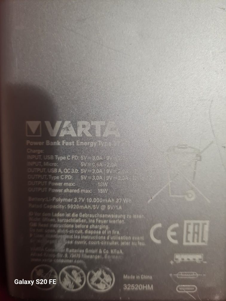 Baterie externa Varta 10000 mah