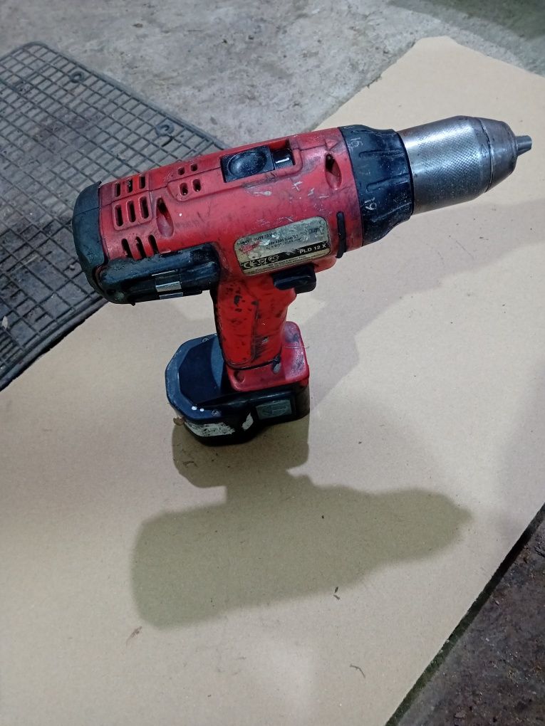 Продавам Milwaukee PLD12X