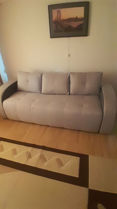 Vând canapea extensibila