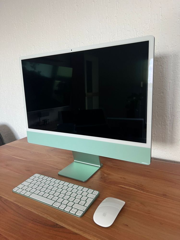 Sistem Desktop PC iMac 24
