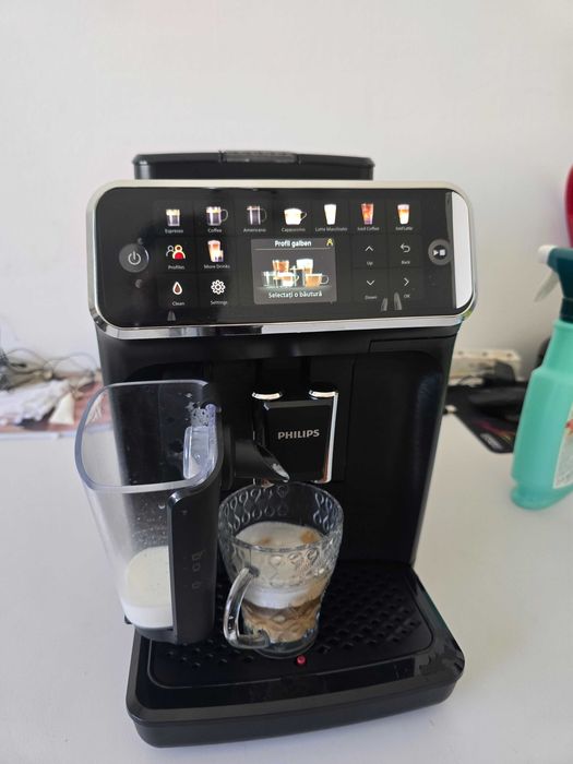 Philips Seria 5500 Ep5541 LatteGo  20 de bauturi
