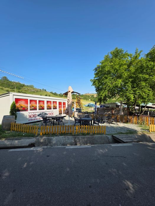 Vând Container 3 x 8 M !