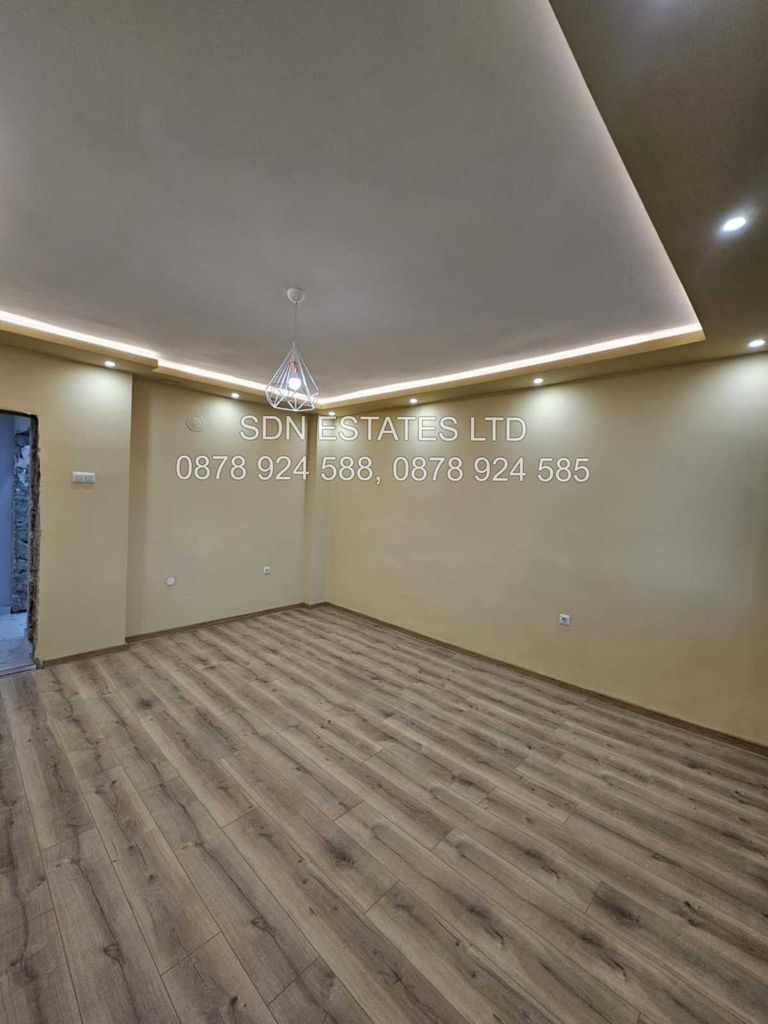 Продава се Тристаен апартамент в Казанлък - 90 кв.м за 1332 €/кв.м - Снимка #8