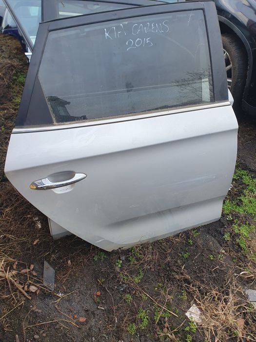 Usa kia carens 2015 , perdelute usi spate