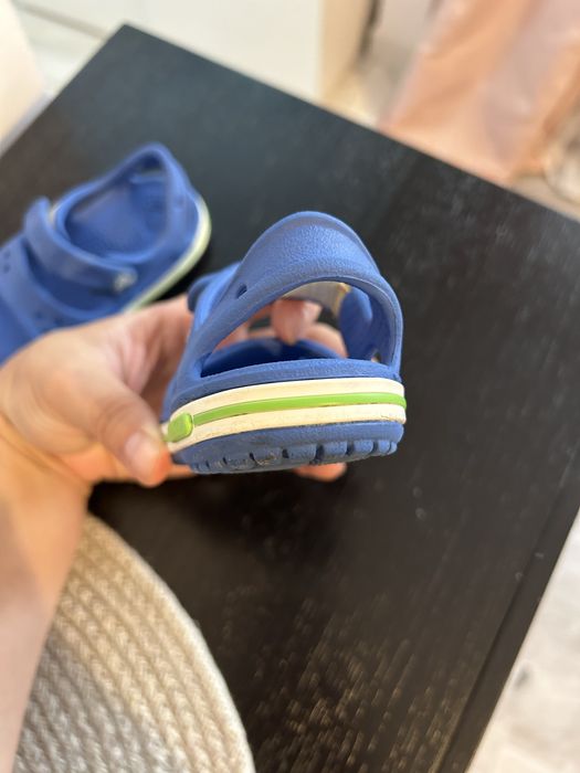 Sandale Crocs marimea 20