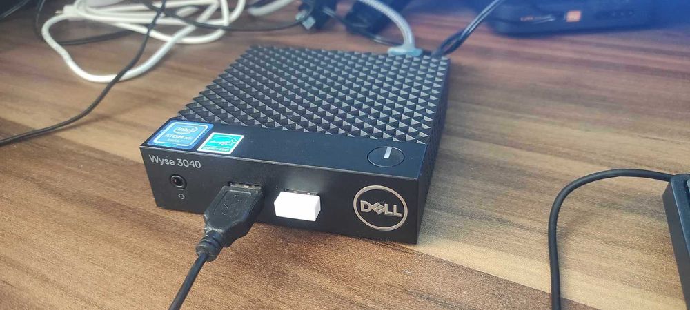 Мини - портативен  Dell Wyse 3040