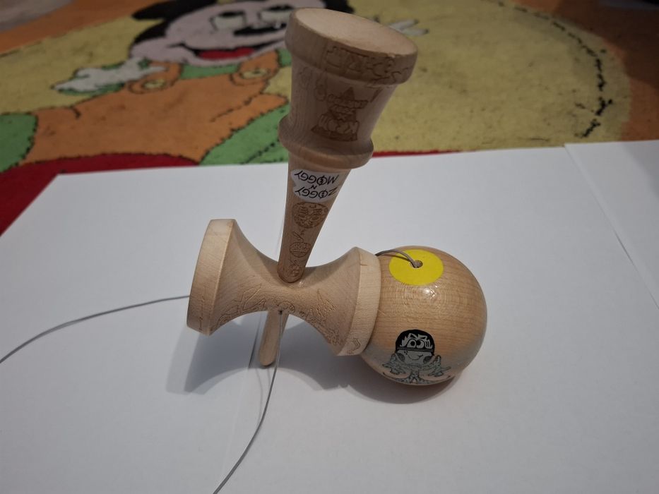 Kendama Krom x Jody Barton Zoggy n' Moggy