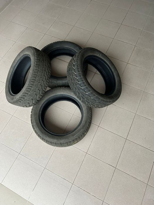 Set 4 anvelope iarna Taurus