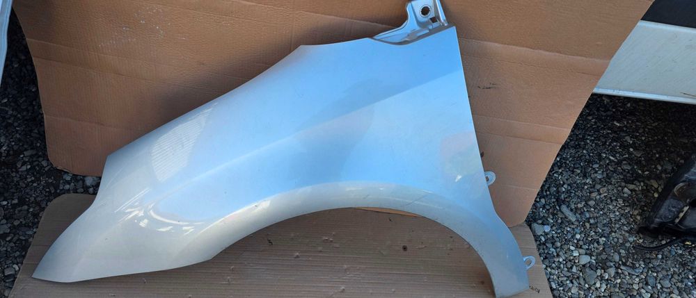 Aripa stanga fata Citroen C4 2004 / 2005 / 2006 2007