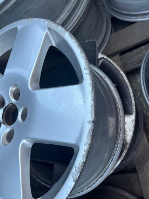 Джанта AUDI A8 D3 4E0601025M 8.5Jx18 ET45 5x112