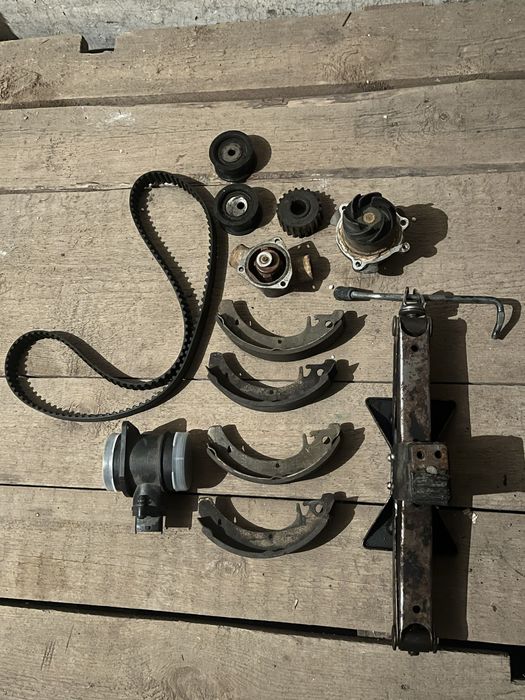 Авто запчасти на ВАЗ 21110