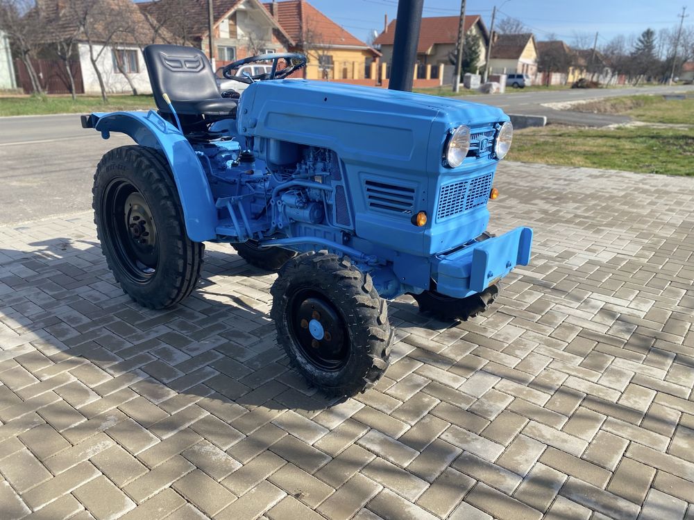 Hinomoto e150d 4x4