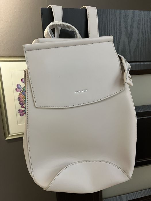 Продавам чанти кожа и еко кожа