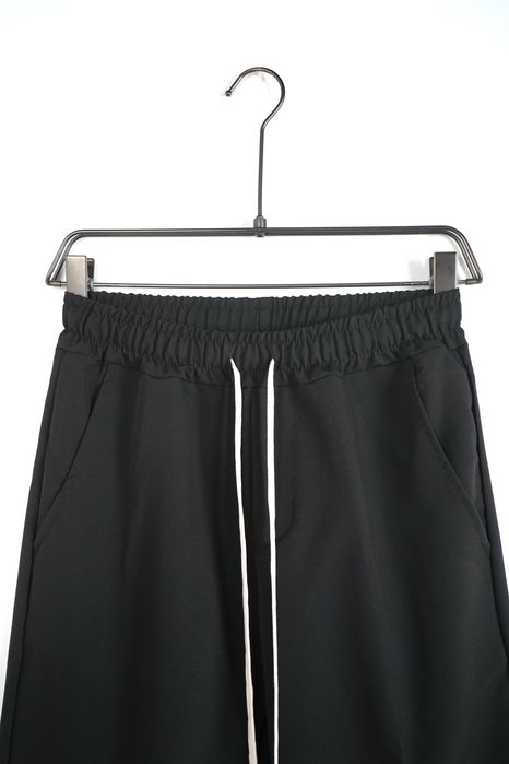 pantaloni negrii pentru barbati cu siret lung