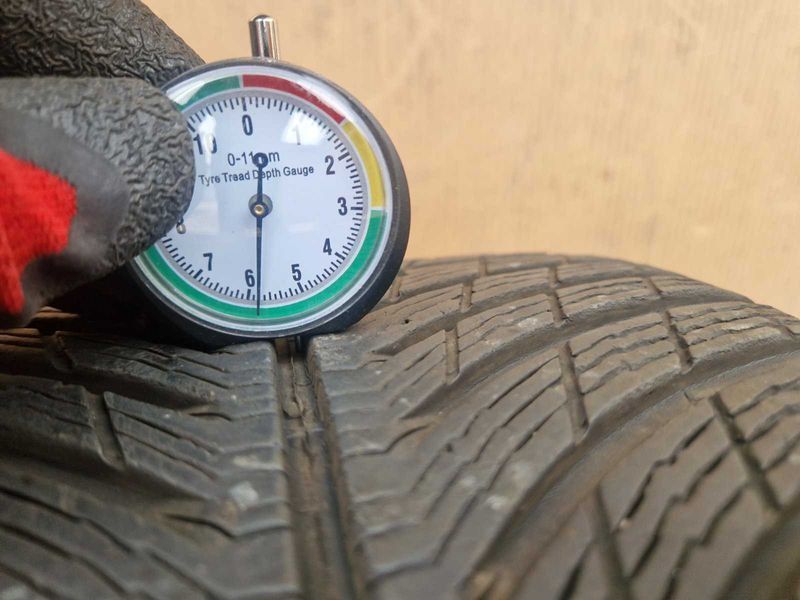 2 Michelin R19 265/30 Anvelope de iarnă DOT4122