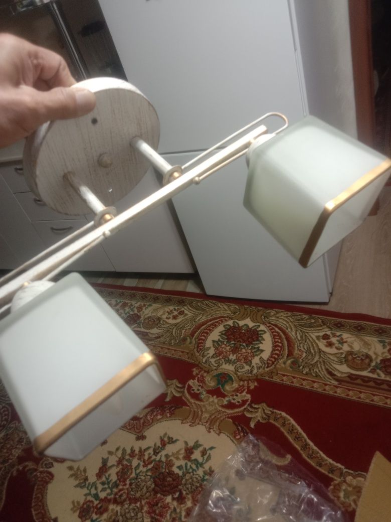 Люстры две шт.двух рожковые