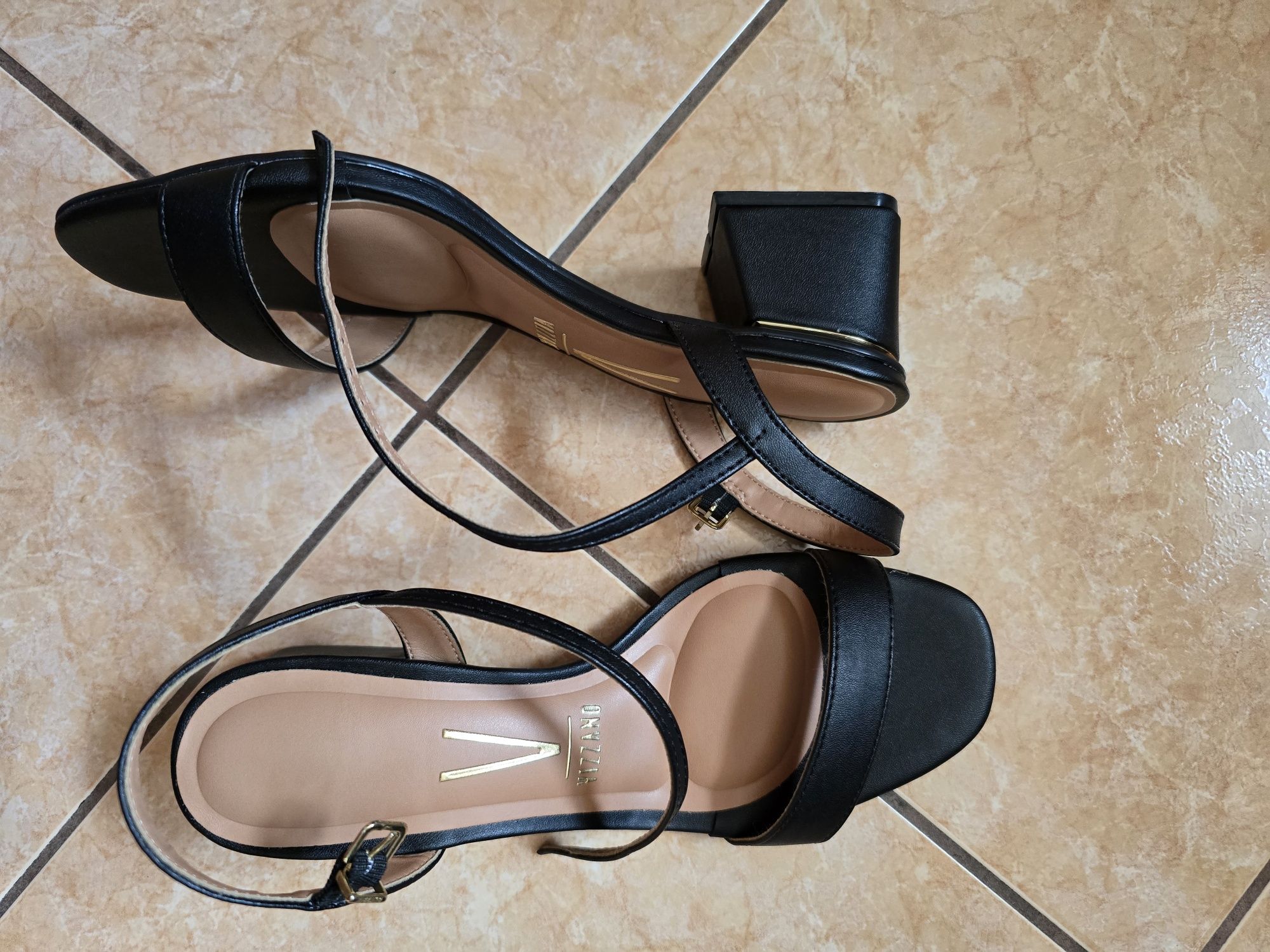 Sandale negre  NOI 38