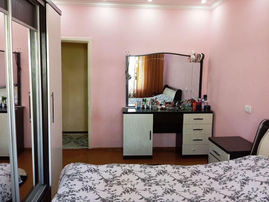 Квартира   Сотилади