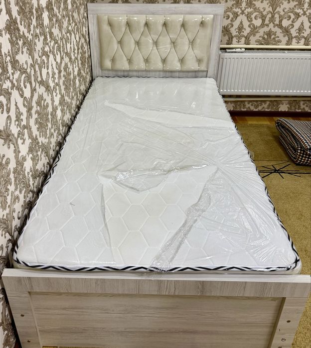 Прдается кровать новый