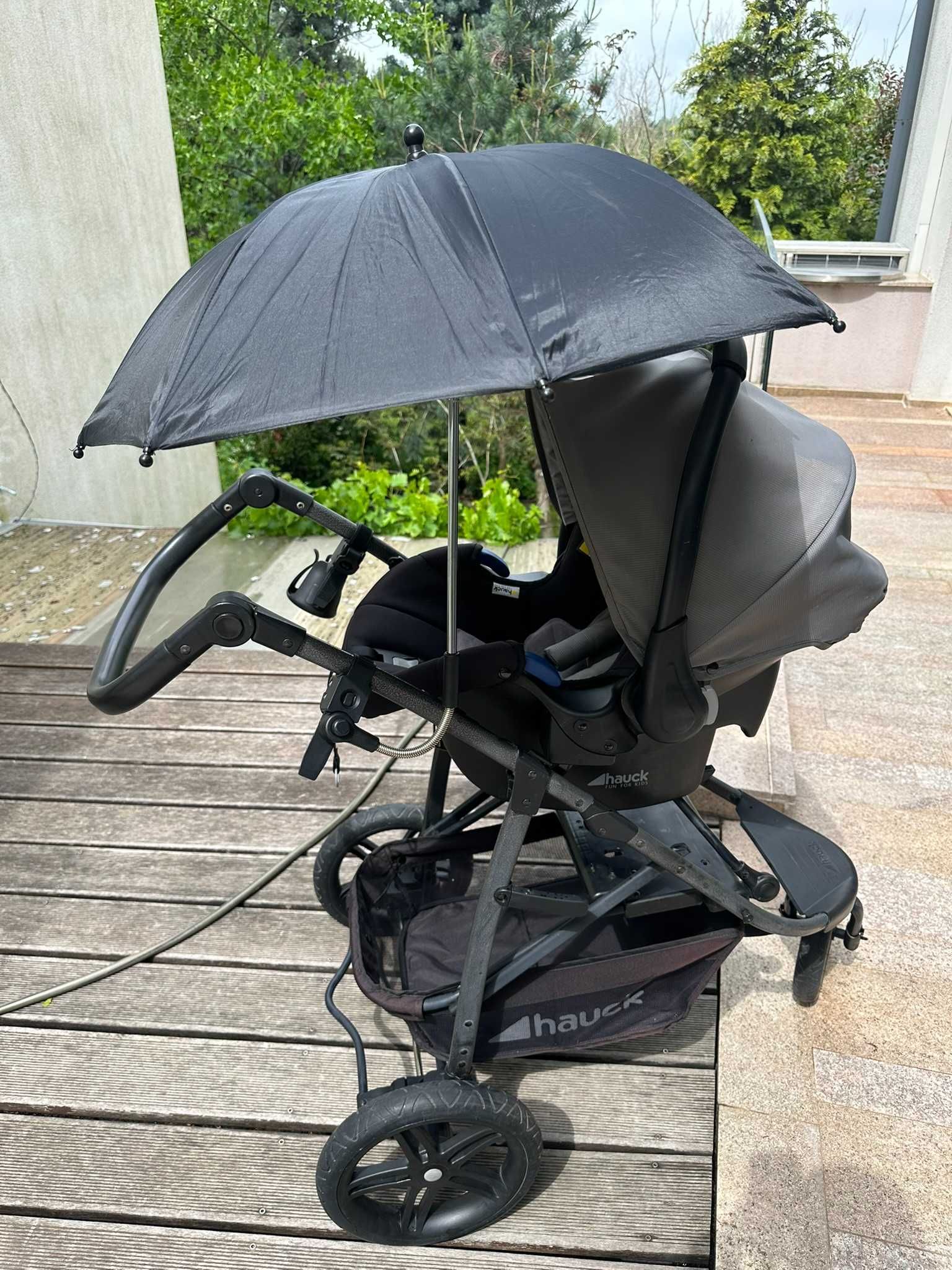 Cărucior Hauck 3 în 1 + alte accesorii
