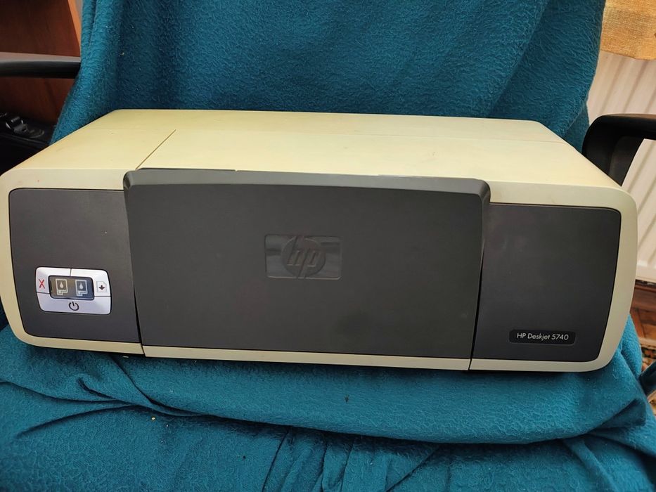 Imprimanta HP DeskJet 5740 fara cartuse