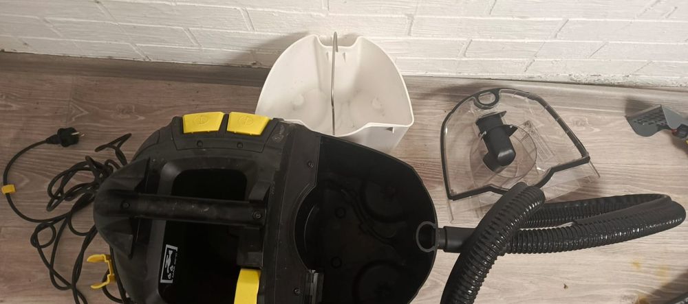 Пылесос Karcher Puzzi 8/1