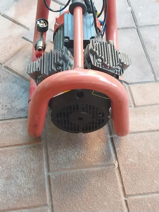 Compresor CONTIMAC in stare excelenta