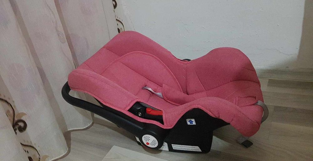 Vănd cărucior cu scoică auto