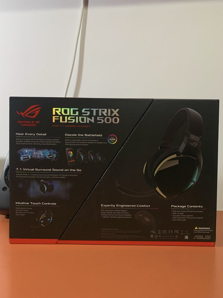 Vând căști Asus Rog Strix Fusion 500