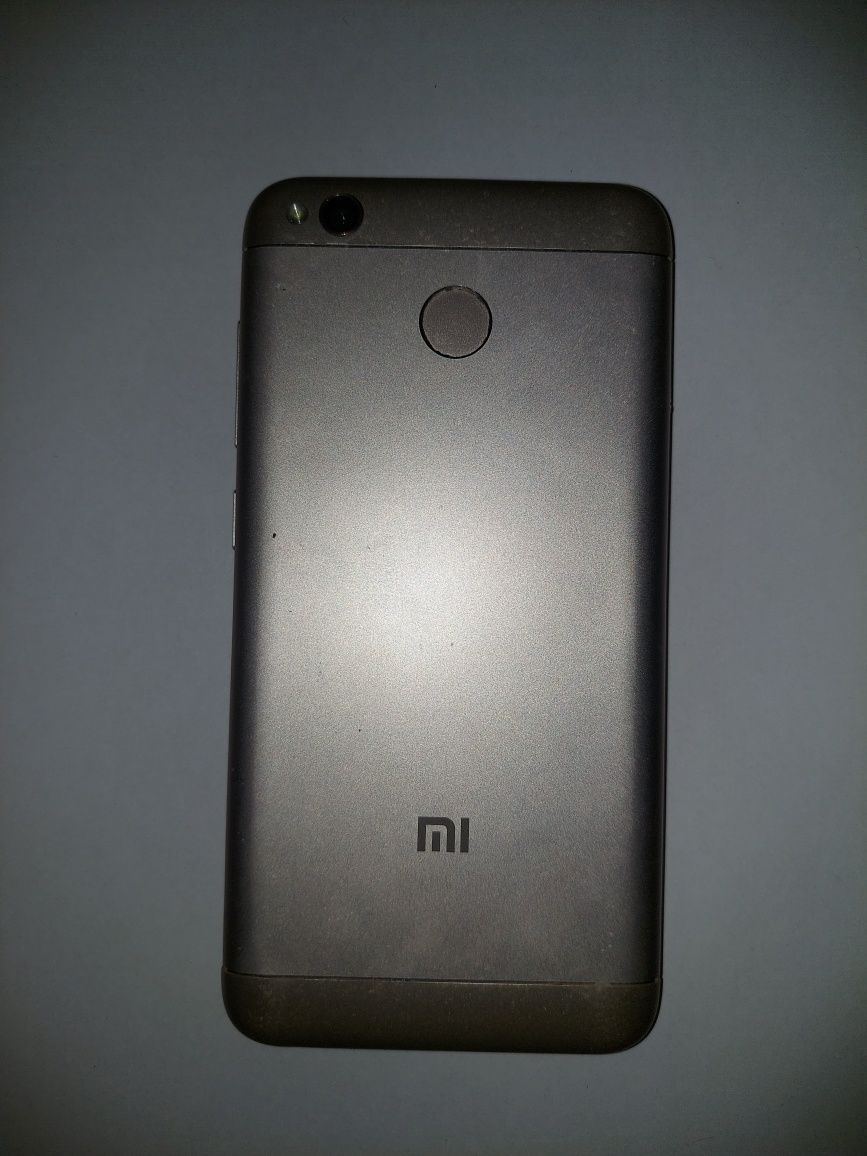 Redmi 4x32 smartphone