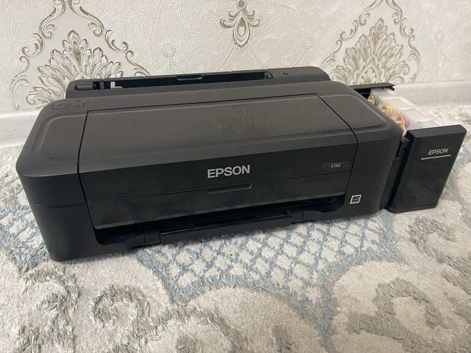 Продам цветной принтер Epson L132