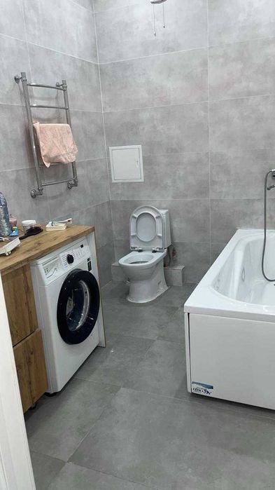 Продаётся 2-ком. кв. в 17 мкр 20 дом