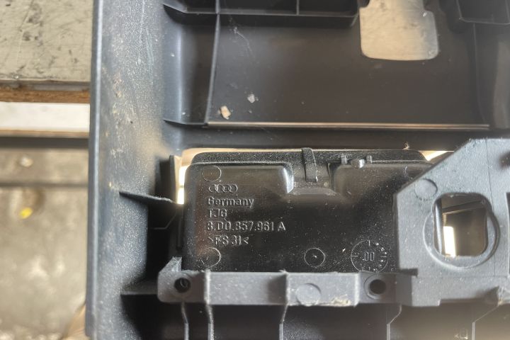 Ornament Consola centrala 8D0857961A / 8.D0.857.961 A Audi A4 B5