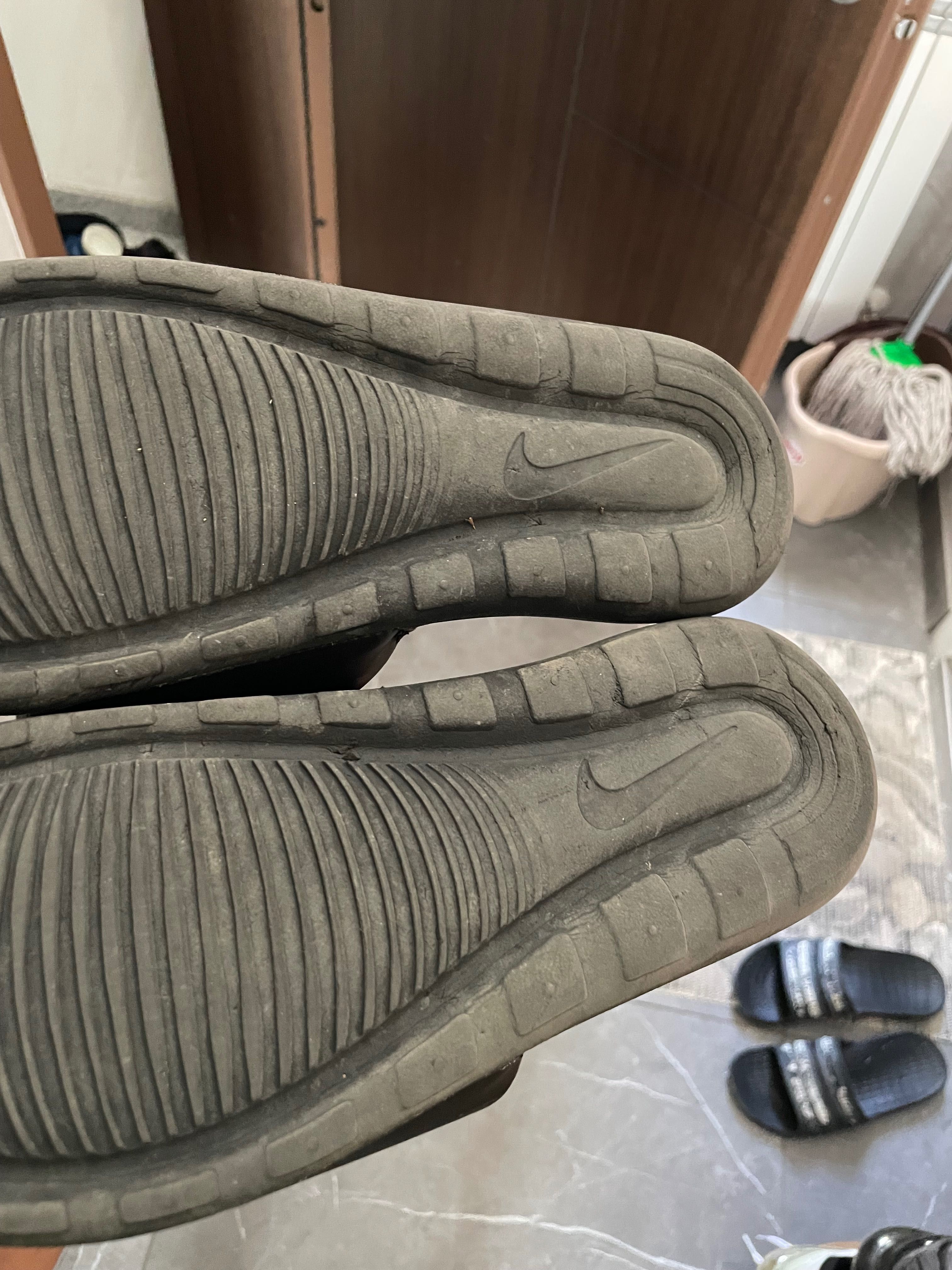 Чехли Nike 42.5 номер