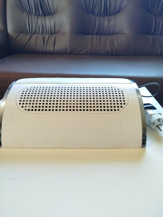 Прахоуловител с три мотора