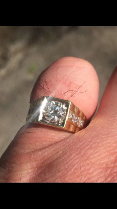Золотое кольцо с Якутским бриллиантом 0.60 кар