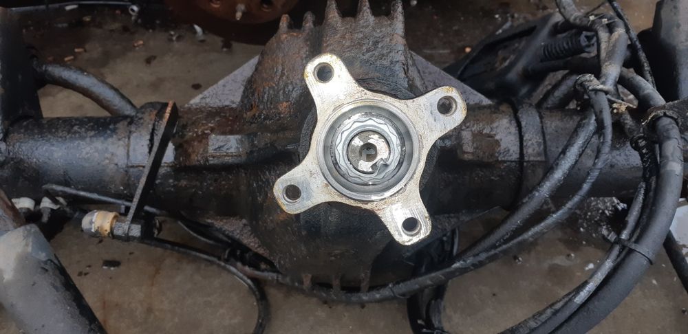 Punte spate Mercedes 516 , 313 , 515, dezmembrari autoutilitare